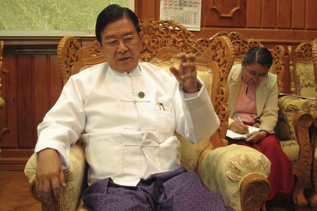 Aung Min meets with exiled groups in Chiang Mai