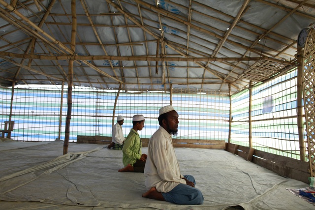 Mosque damaged in attack in western Burma