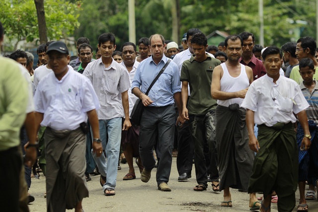 Allow Rohingyas citizenship, UN tells Burma