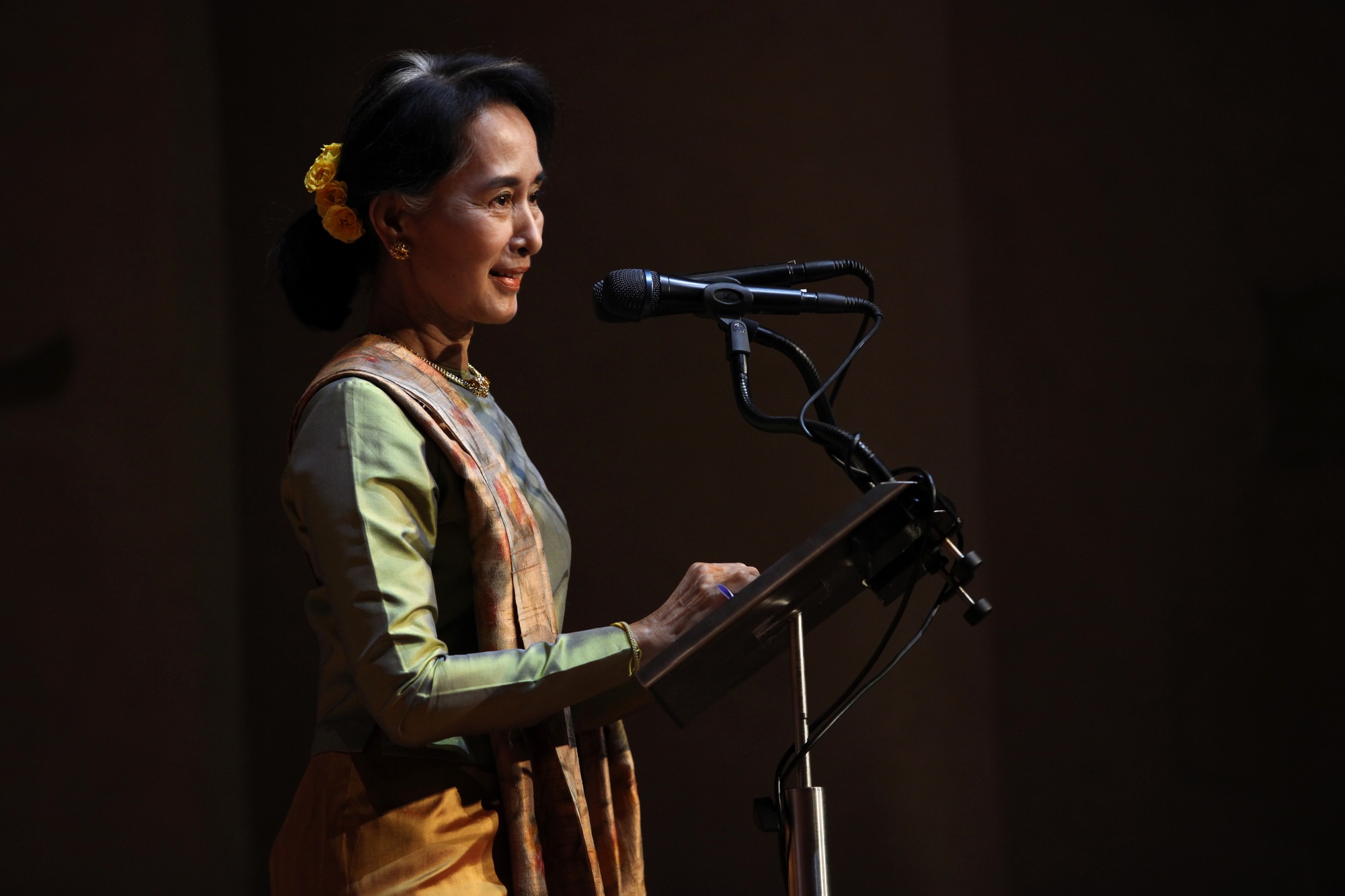 Suu Kyi wishes Burmese to be ‘rich in hope’ 