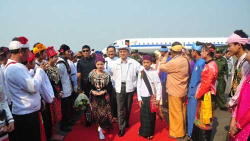 Thein Sein visits Kachin State on ‘peace mission’