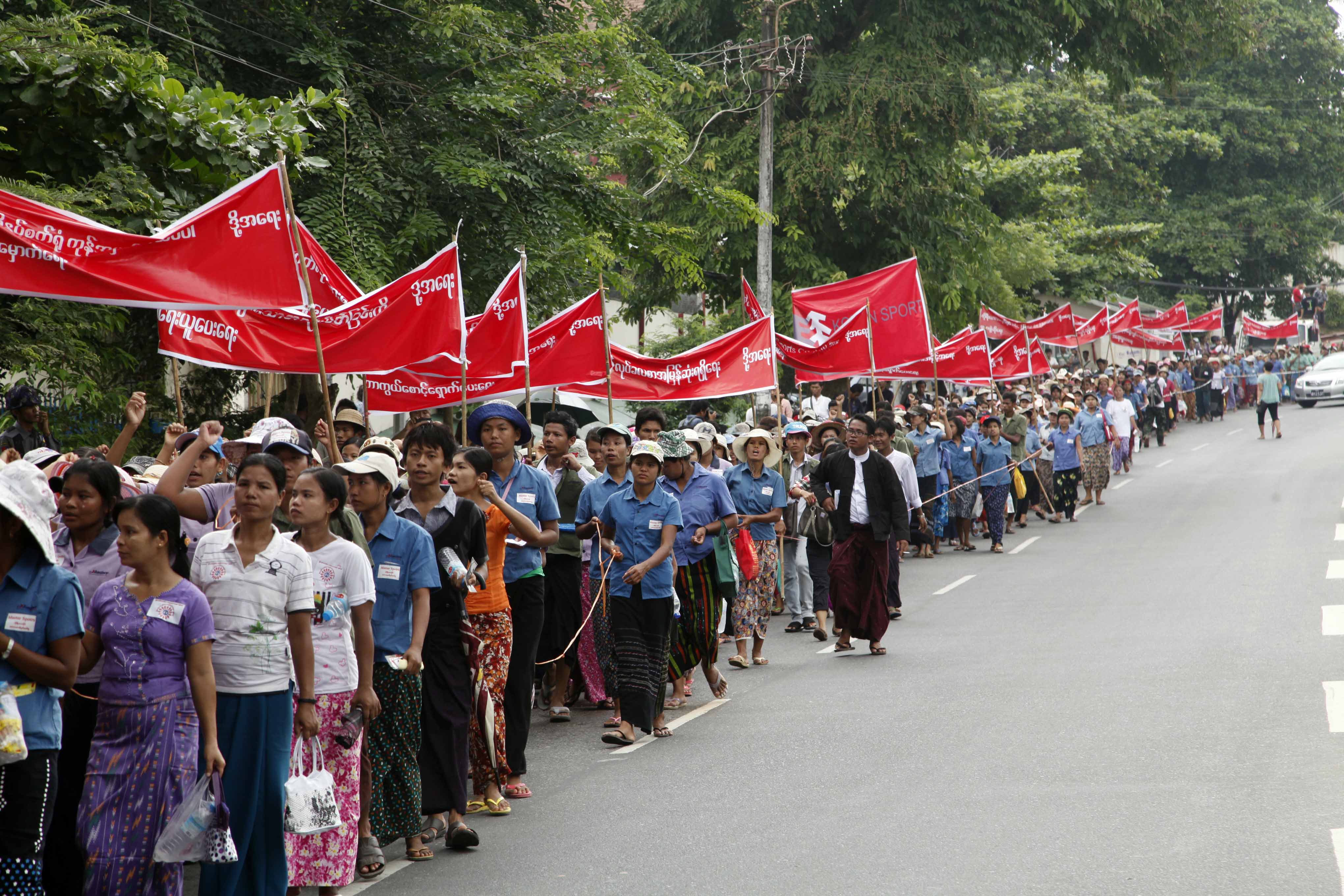 Burma’s labour ministry to sue Korean factory owners
