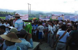 Thousands protest against mines in Namhkam