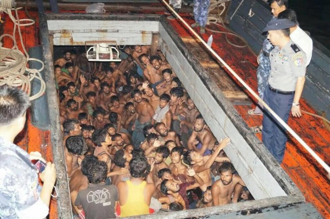 Burmese navy intercepts Bangladeshi migrant boat