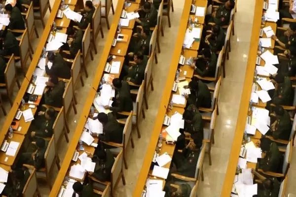 Constitutional amendment bill falls short of NLD expectations