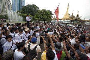 Before the rally was forcibly dispersed, student leaders addressed the crowd to urge them to continue calling for constitutional reform. (PHOTO: DVB)