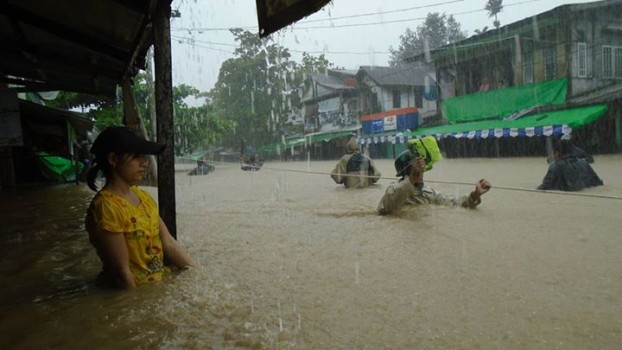 18 dead in Arakan floods, food aid shipped in by helicopter