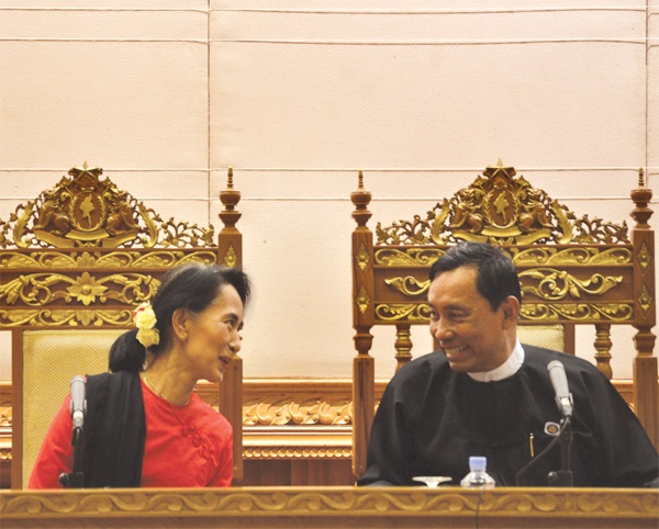 Shwe Mann sacked for ties to Suu Kyi