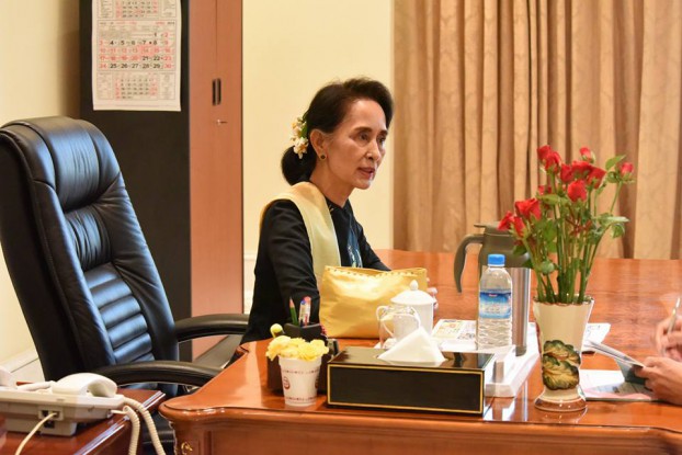 Suu Kyi calls ‘emergency meeting' during holidays