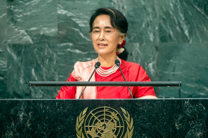 Suu Kyi defends stance on Rohingya in UN address