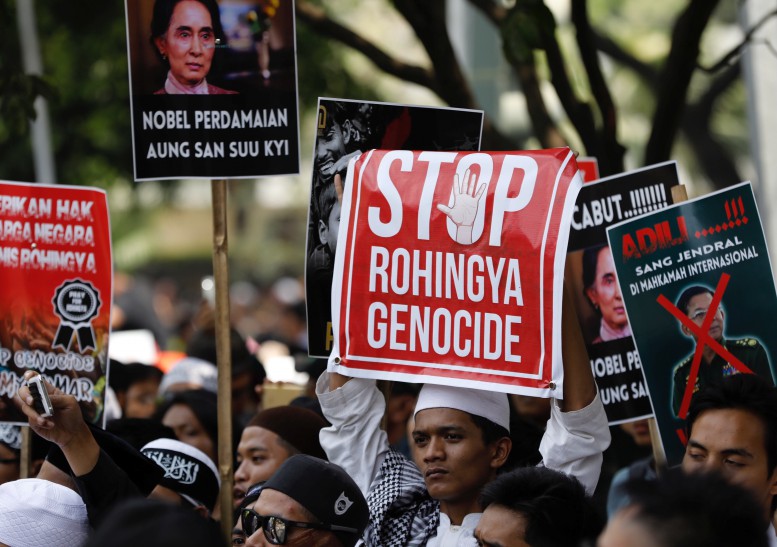Thousands take to Jakarta's streets in anti-Burma rally