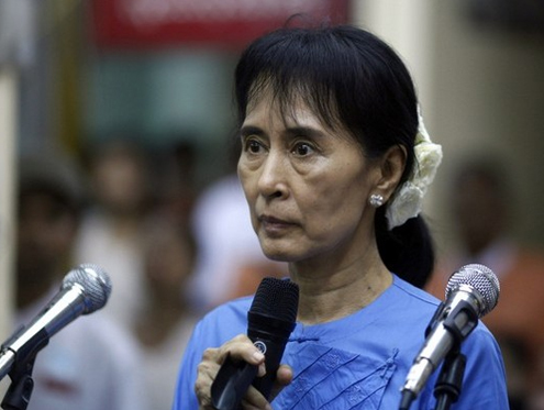 Suu Kyi demands action on major dam