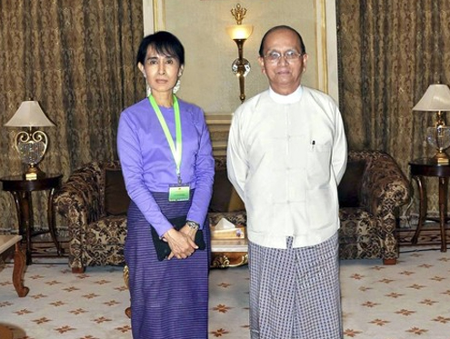 Thein Sein hosts Suu Kyi for talks