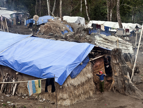 Kachin family of 5 killed in landslide at IDP camp