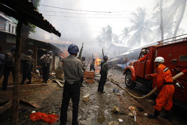 Burmese govt incites anti-Muslim unrest: Al Jazeera