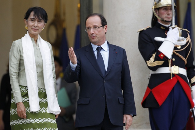 French president congratulates Suu Kyi