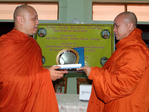 Controversial monk handed ‘freedom of religion’ award