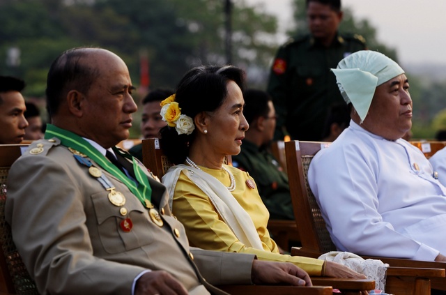 Suu Kyi joins Armed Forces Day celebrations in Naypyidaw