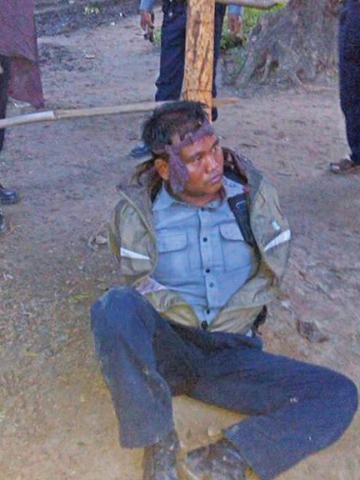 Villagers beat, apprehend 30 policemen in Pyinmana