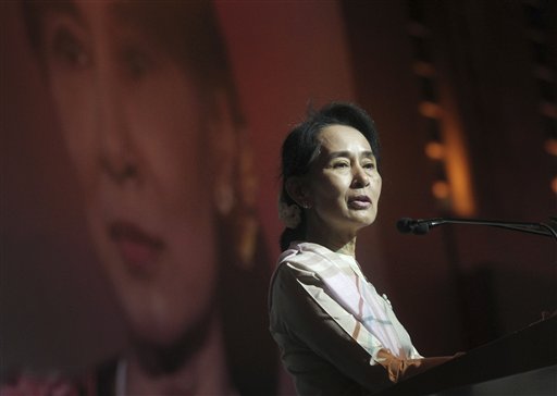 Suu Kyi vows to keep pushing for constitutional amendments