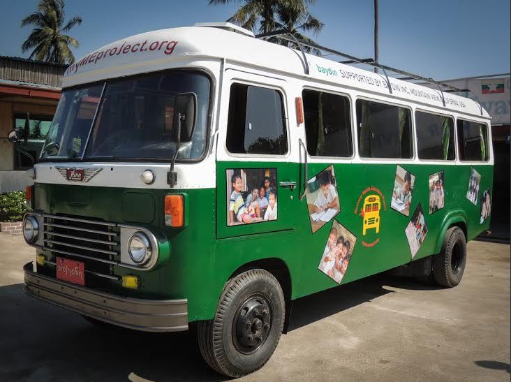 Mobile classrooms roll up to Rangoon’s teashops