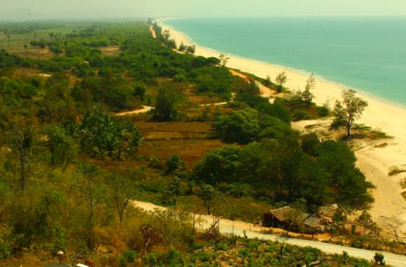 Burma, Thailand seek tourism cooperation along Andaman coast