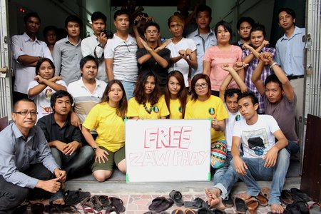Journalists rally to free jailed colleague
