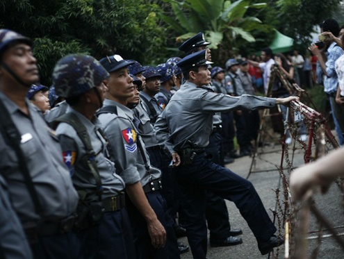 Burmese police still torture detainees, UN told
