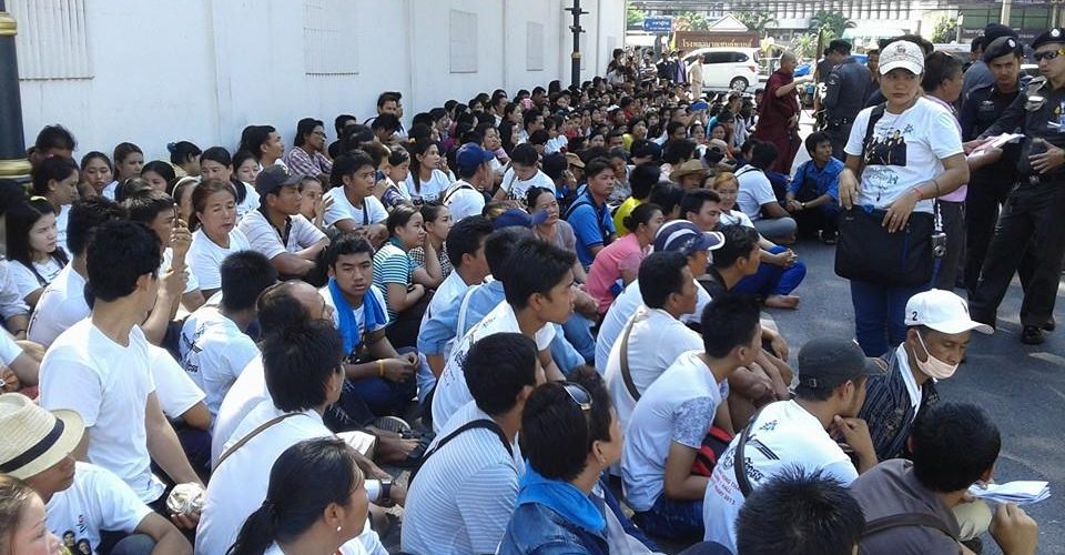 Burmese migrants march against ‘conmen’