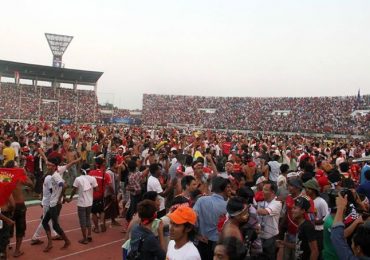 Burma fined after unruly fans invade football pitch, rip up seats 