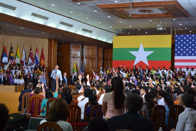 Obama exhilarates, inspires at Rangoon University