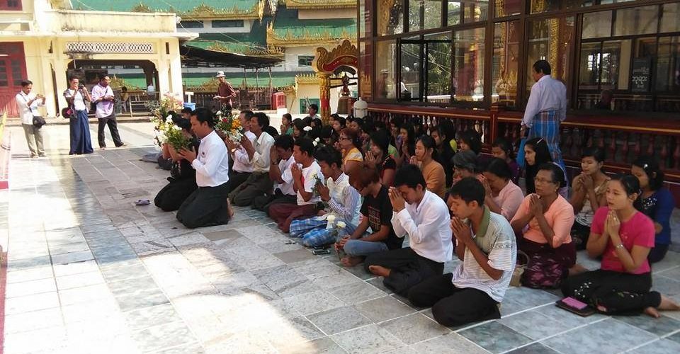 Kachin teachers: NLD hold nationwide vigils