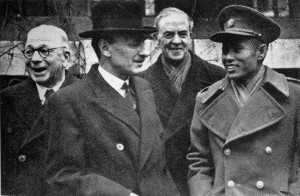 27 January 1947 – Met with British Prime Minister Clement Attlee in London. Signed Aung San- Attlee Agreement in London, guaranteeing Burma’s independence within a year.