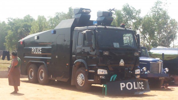 Student protests: Police deploy water cannons at Letpadan