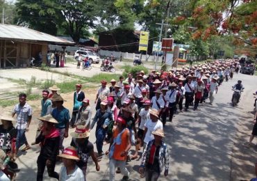 ‘Plough protest’ supporters rally in Loikaw