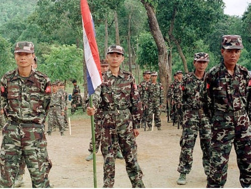 Armed Karenni troops cause stir in Loikaw