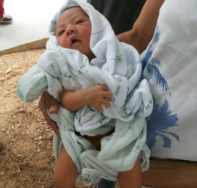 Burmese migrant abandons baby on doorstep