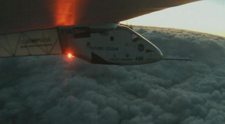 Solar Impulse takes off on historic pan-Pacific flight