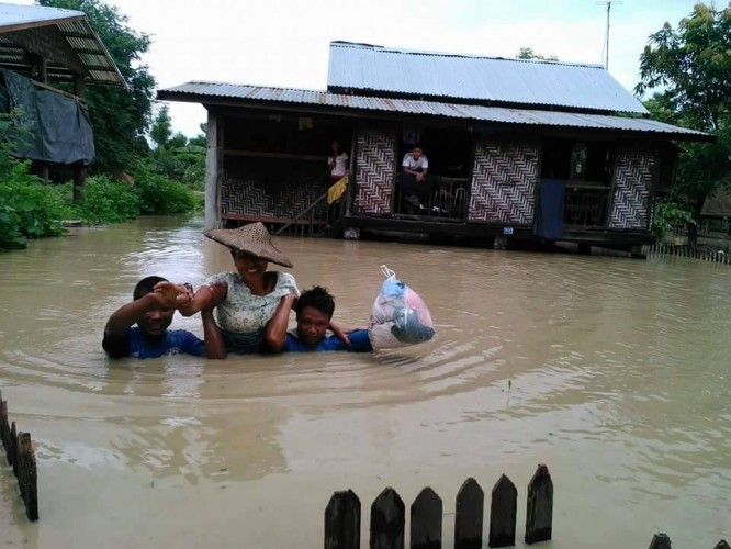 PICTURES: Monsoon batters Burma
