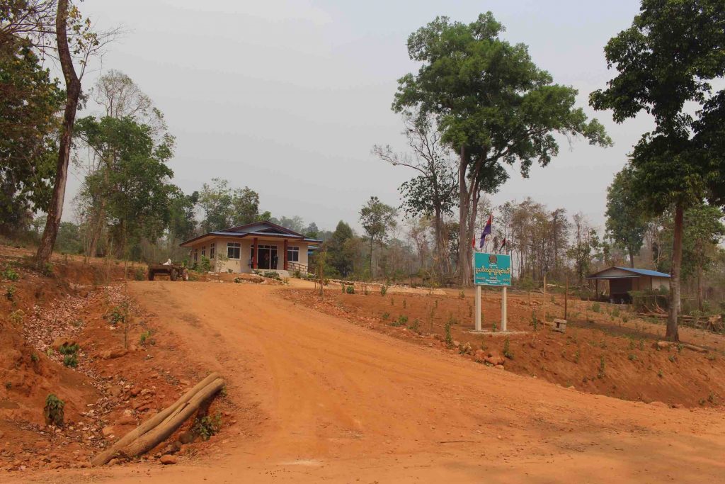 Htaw Kaw Har Clinic. A small ethnic healthcare clinic in Karen State. Photo: Libby Hogan)