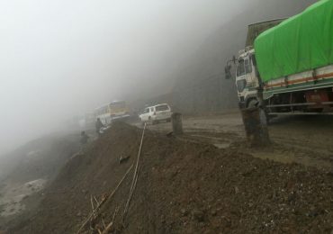 Landslide cuts highway in Arakan