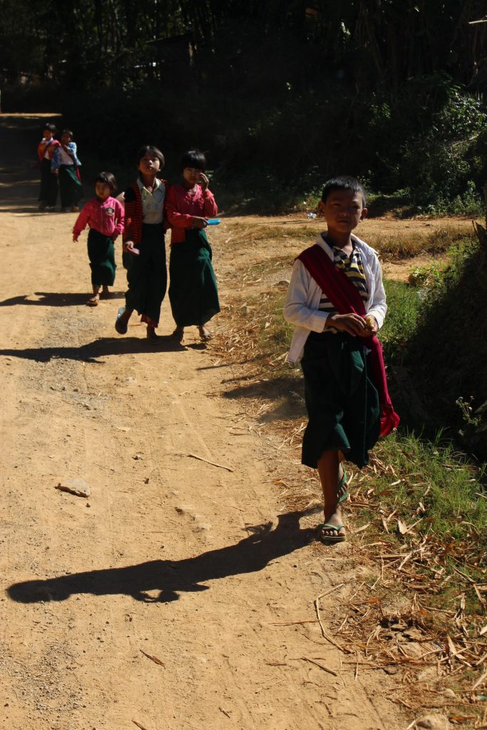 Children walk to their school near Kalaw, Shan State. (Photo: Libby Hogan /DVB)