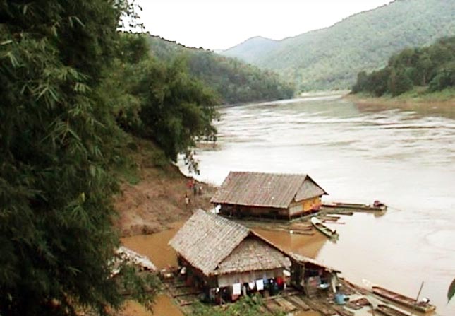 Shan activists call on Suu Kyi to halt Salween dams