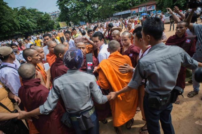 Buddhist nationalists clash with Rangoon residents