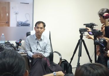 Support rallied for Myanmar Now journalist in defamation row