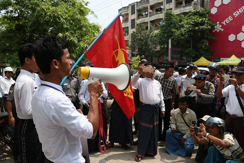 Education protestors appear in Mandalay court