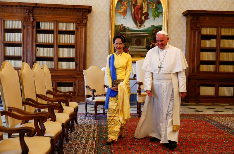Pope’s meeting with Suu Kyi leads to enhanced diplomatic ties