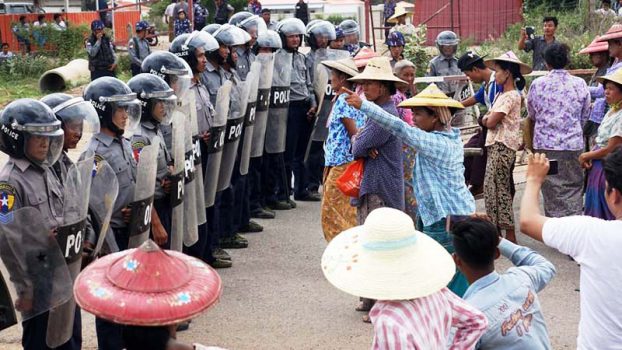 Protesters again face down police at Letpadaung