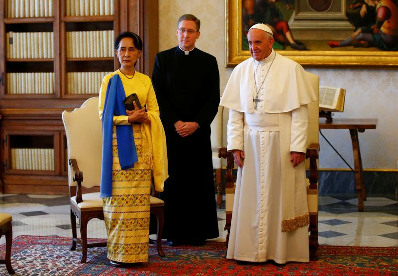 Pope’s landmark Burma visit due before Christmas: source