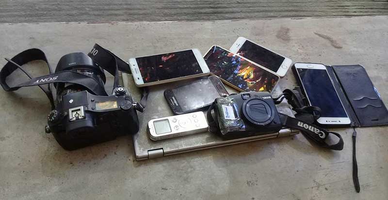 Hsipaw court returns items confiscated from 3 journalists